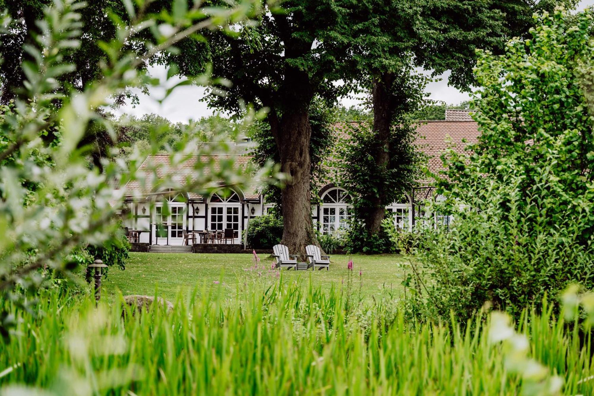 Romantik Hotel Boesehof Bad Bederkesa Exterior foto